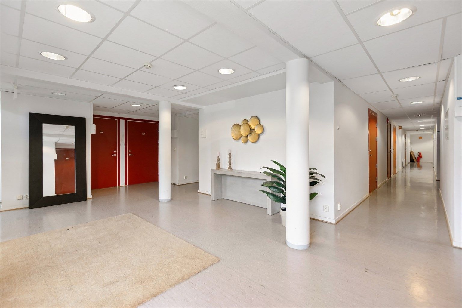 Fellesarealene er lyse og velholdte.