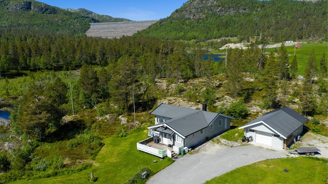 - Velkommen til Løyningsvegen 21 -
