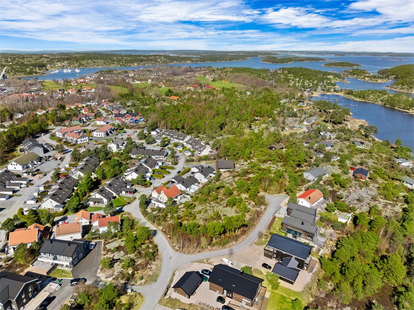 Herfra er det kort vei til blant annet nye Hvaler barne- og ungdomsskole.