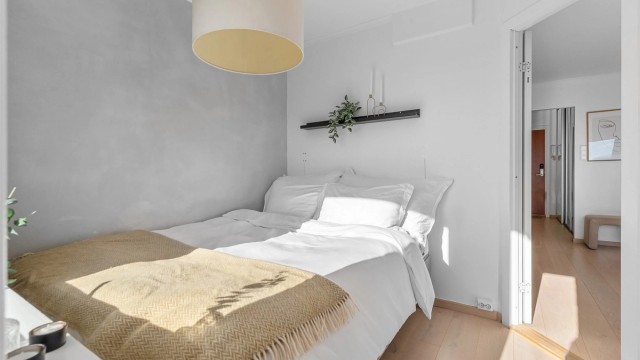 Leiligheten består hovedsakelig av innvendige lettvegger hvor det er enkelt å endre planløsningen etter eget ønske