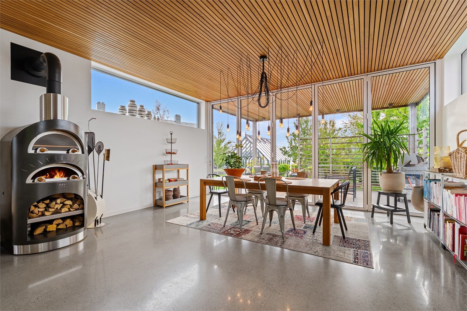  Eksklusiv pizzaovn fra Alfa Forni på kjøkkenet 