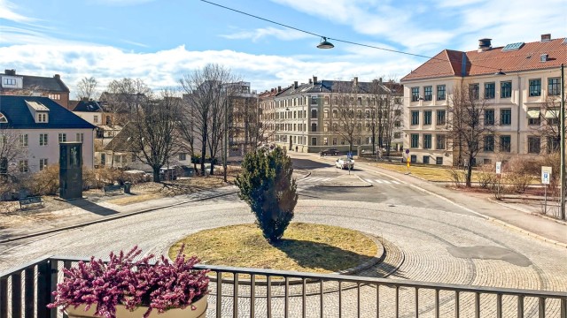 Nyt nærheten til grønne omgivelser. Herfra er det kort vei til turstiene langs Akerselva og rekreasjonsområdene på Voldsløkka.
