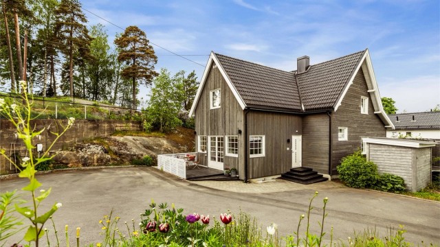 Velkommen til Toftdahls vei 5 C presentert av Anne Aartun i Krogsveen Majorstuen og Oslo Vest! Foto: Isnitt.