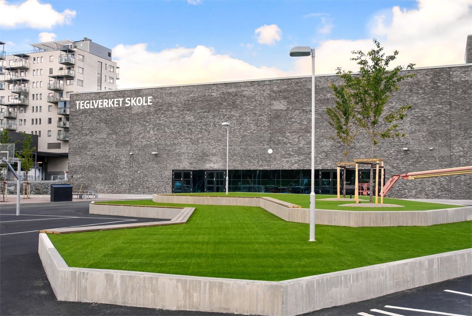 Boligen sokner til Teglverket skole (1.-10.trinn).