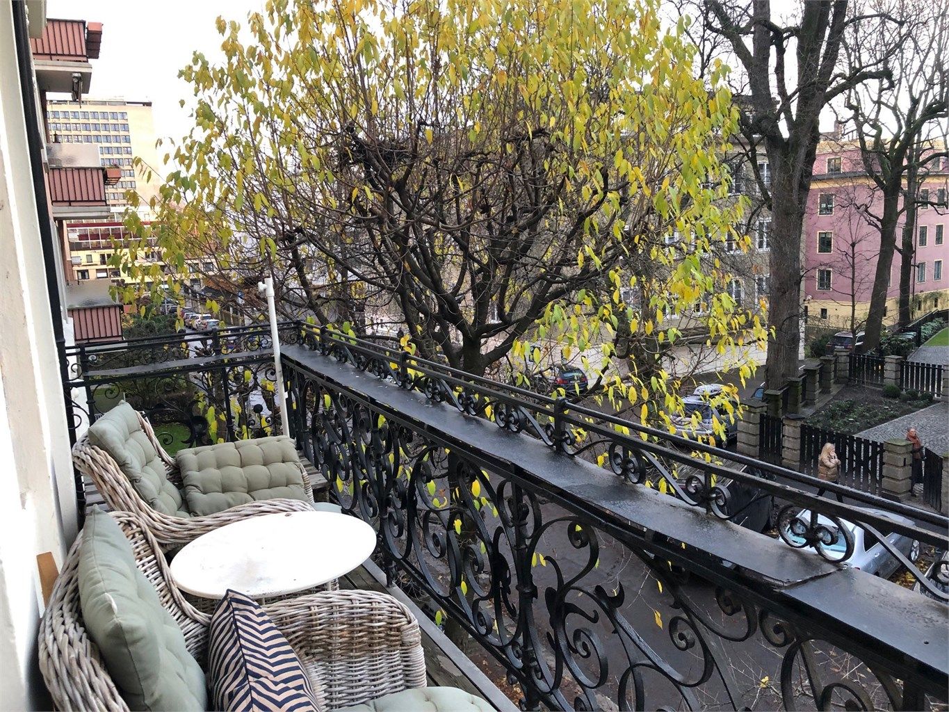 Balkong med gode solforhold.