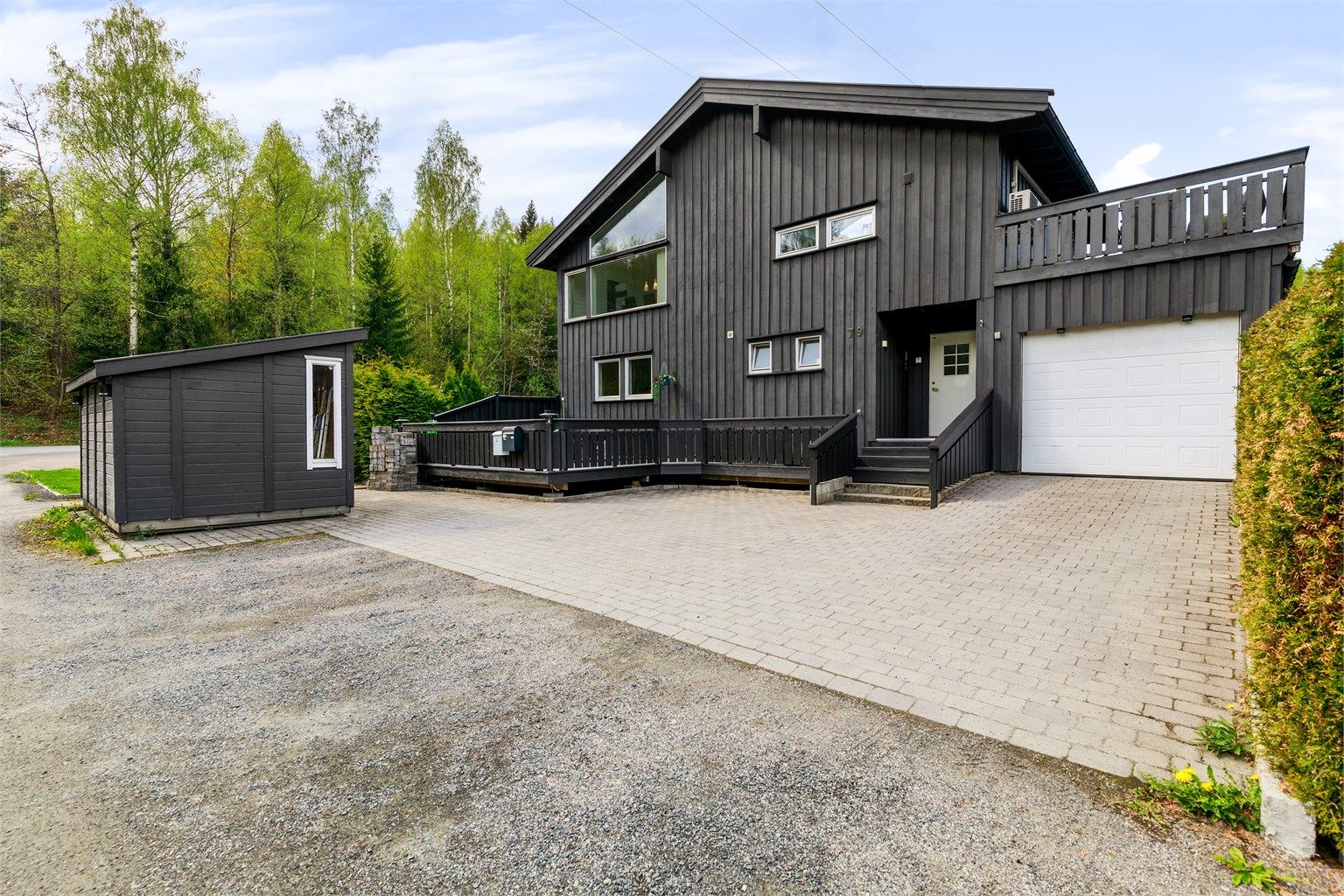 Velkommen til Plassen 79