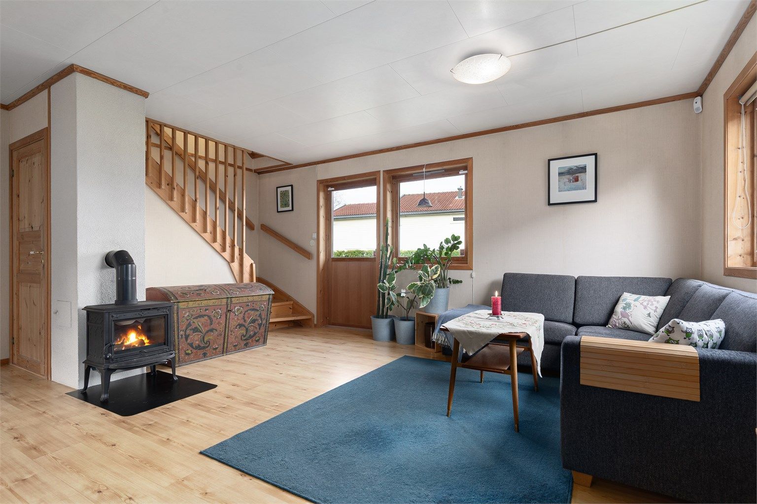 God plass til sofagruppe - Godt med peisovn på kalde vinterdager 