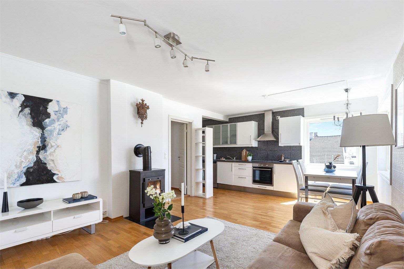 Boligen har en romslig og praktisk planløsning. Foto Marianne Lyse.