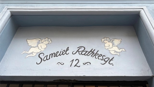 Hyggelig opparbeidet inngangsparti for sameiet Rathkes gate 12A.
