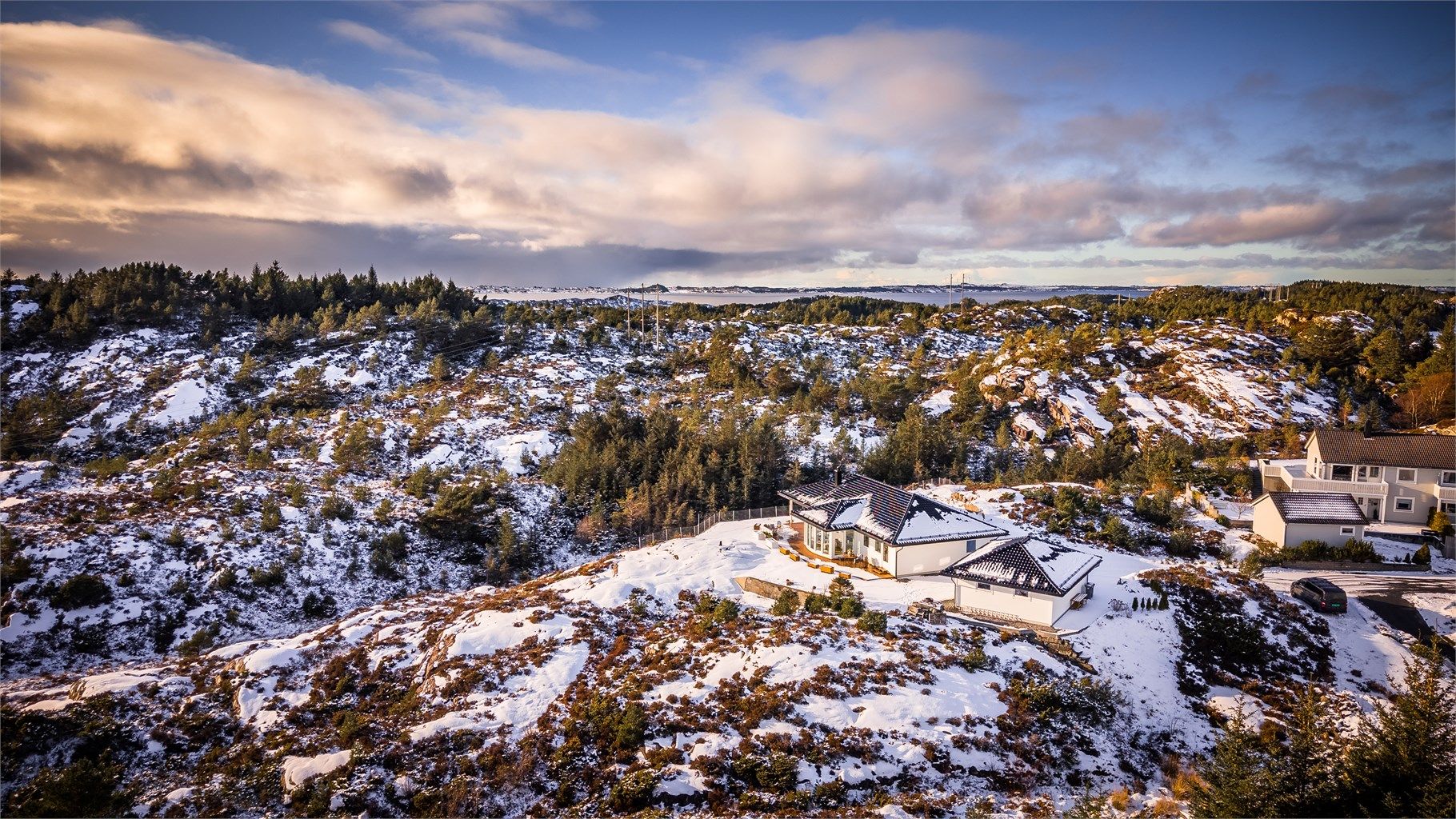 - Mot vest har man Rong, Øygarden med Nordsjøen utforbi -