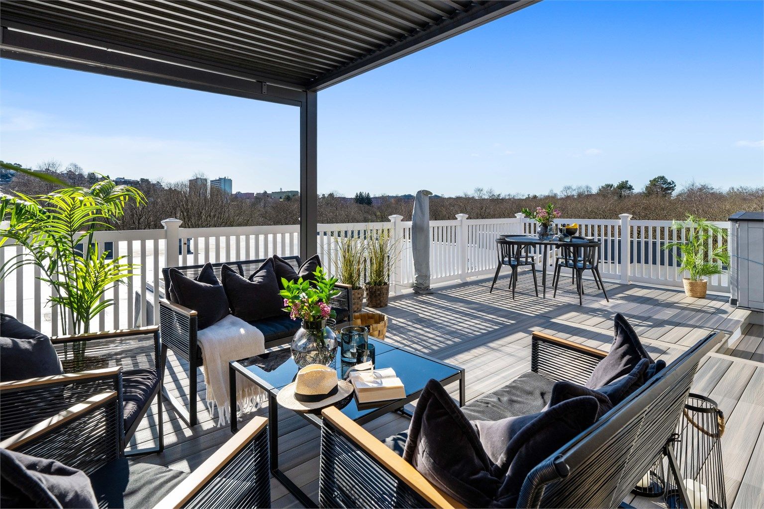 Velkommen til Hjalmar Brantings vei 105. Fantastisk utsiktsleilighet med orkersterplass i hjertet av Fyllingsdalen!