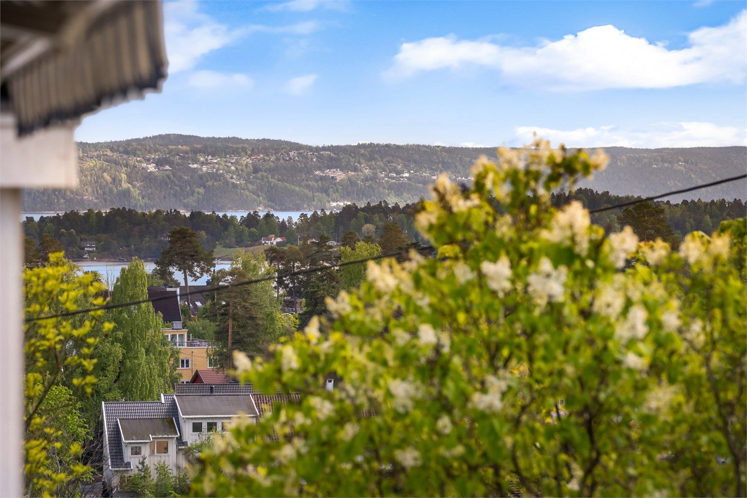 Utsiktsbilde mot sjøen