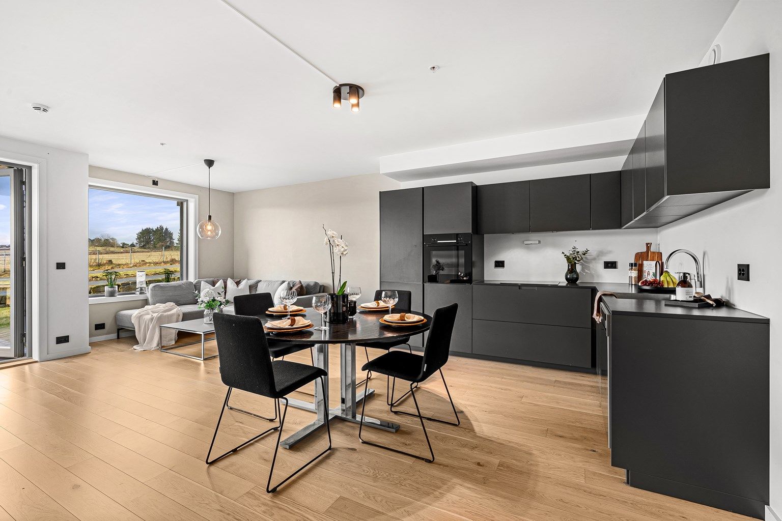 Velkommen til Ryggstranden 4, ny og flott boligblokk på Grødem. Presenteres av Krogsveen eiendom v/Maren Simonsen. 