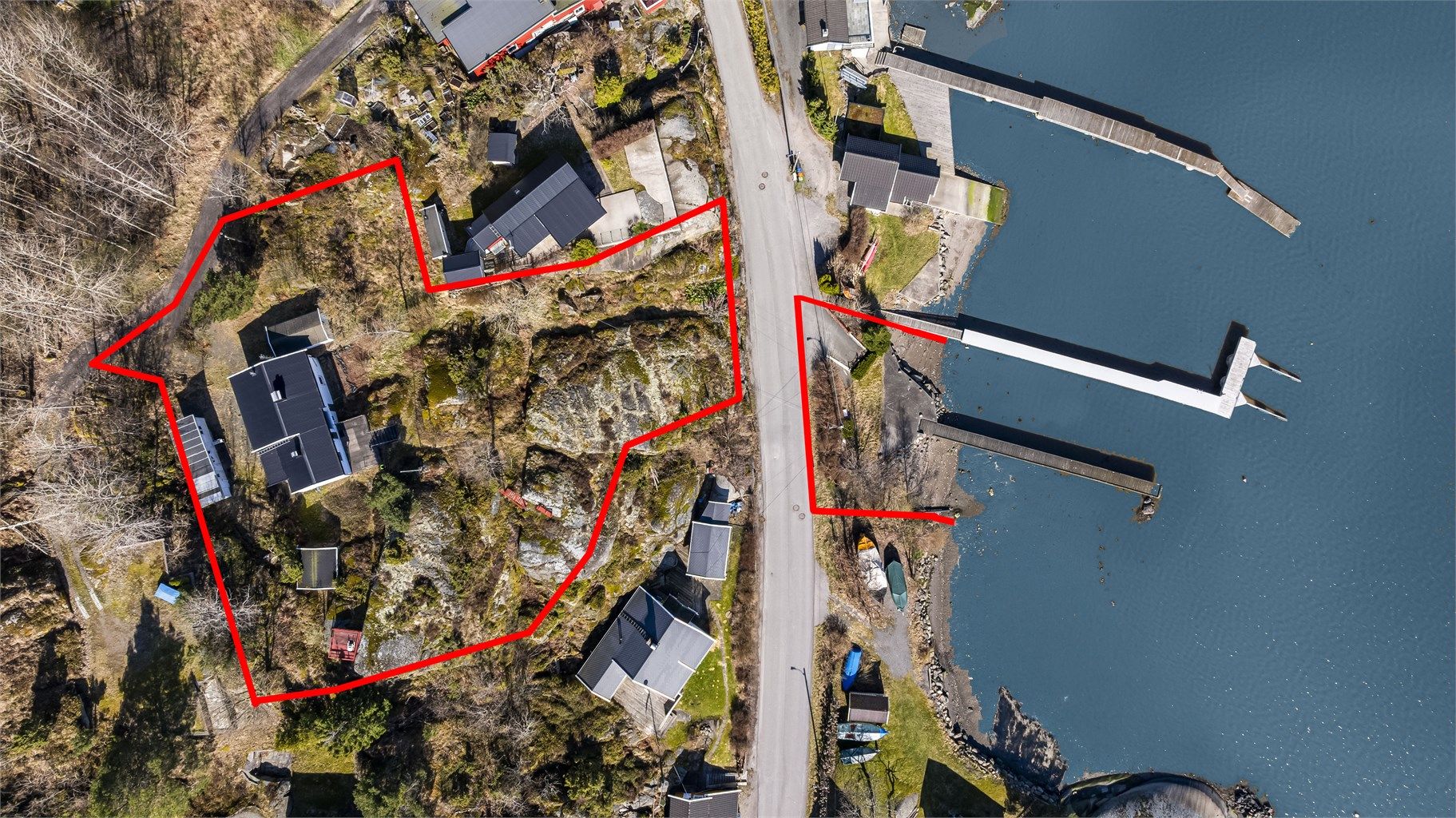 Dette er kun en ca. illustrasjon av eiendommens grenser, og avvik kan fremkomme