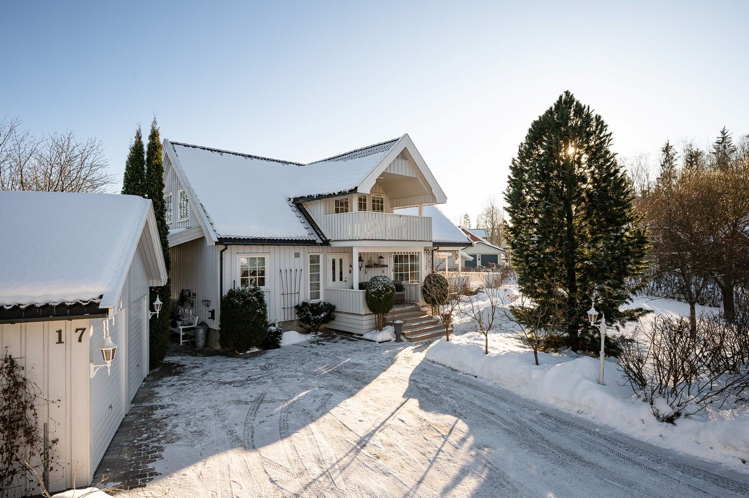 Velkommen til Fagerlivegen 17 - En innholdsrik og koselig familiebolig. 