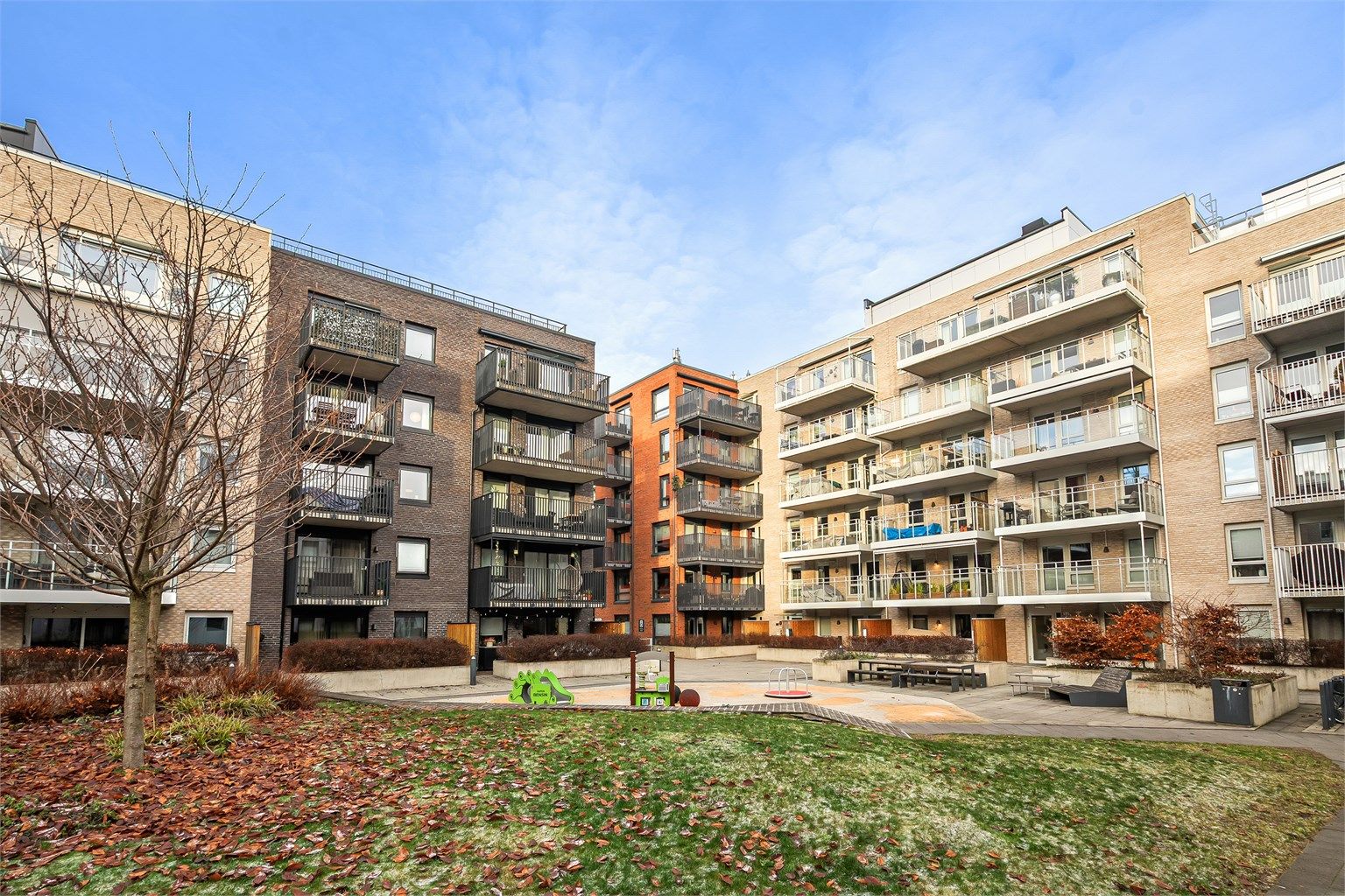 Leiligheten ligger fint til i 3.etasje. 