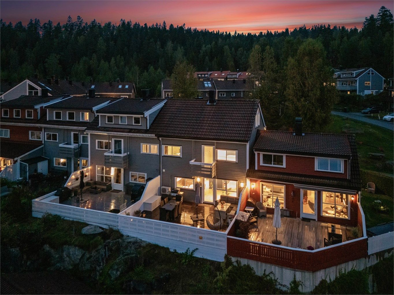 Eiendomsmegler Krogsveen v/ Madeleine Johnsen Thune har gleden av å presentere Jutulveien 71!