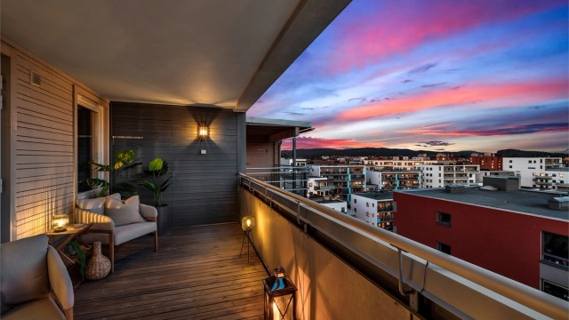 Eiendomsmegler Krogsveen v/Christian Blenne Lien ønsker velkommen til Doktor Wendts gate 11