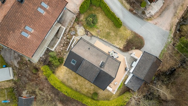 Fin og tilbaketrukket beliggenhet i enden av en blindvei.