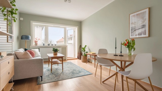 Sindre Edvardsen Nyhus v/ Krogsveen ønsker velkommen til Amtmann Meinichs Gate 20B!