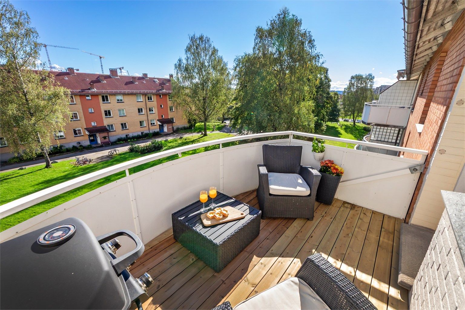 Velkommen til Kjelsåsveien 5B - Lys og delikat 3-roms toppleilighet med flott beliggenhet! Foto: Kristoffer Haugen