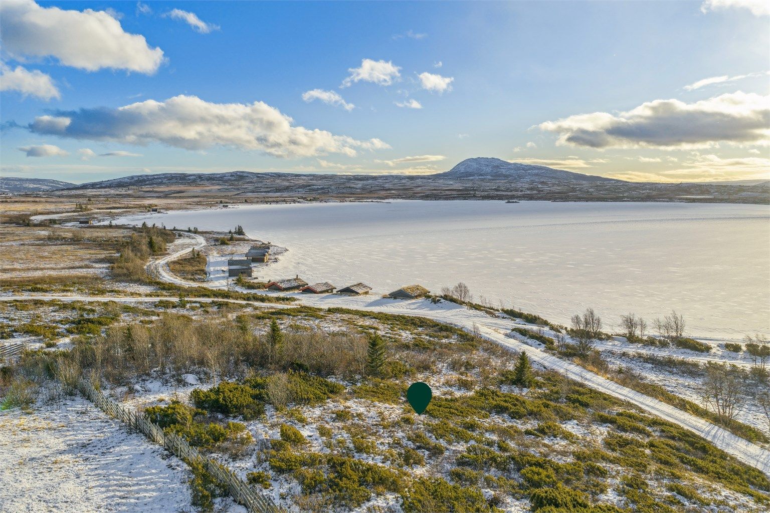 Velkommen til Sandodden 81 - Solrik hyttetomt på 2 004 kvm med utsikt og flott beliggenhet på Midtre Syndin