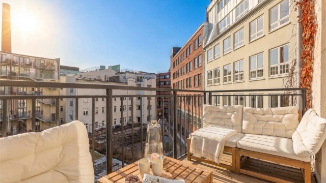 Nora Larsen Rørvik v/ Eiendomsmegler Krogsveen har gleden av å presentere Gøteborggata 8A! Foto: Alejandro Villanueva