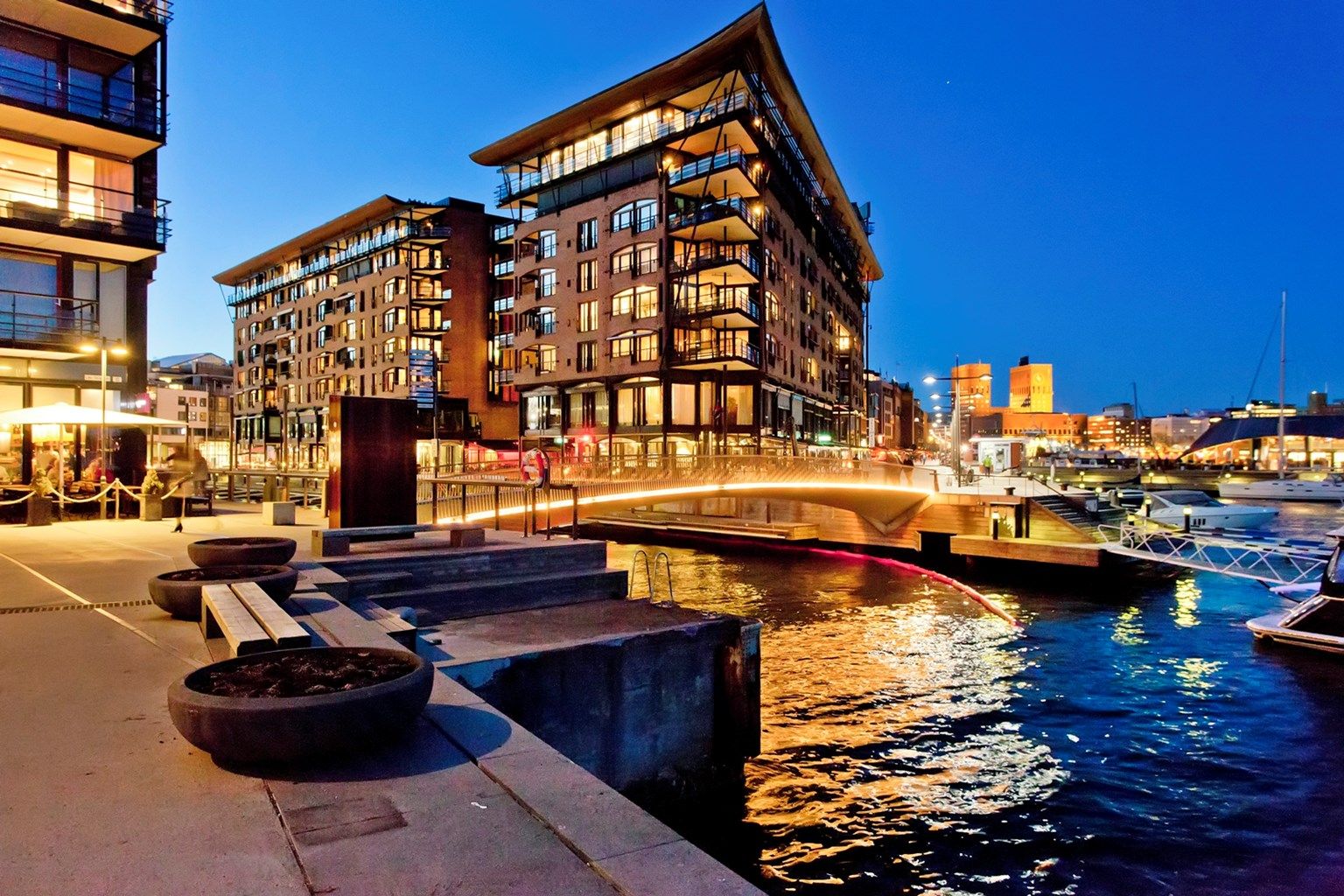 Tilbaketrukket beliggenhet i signalbygget på Aker Brygge.