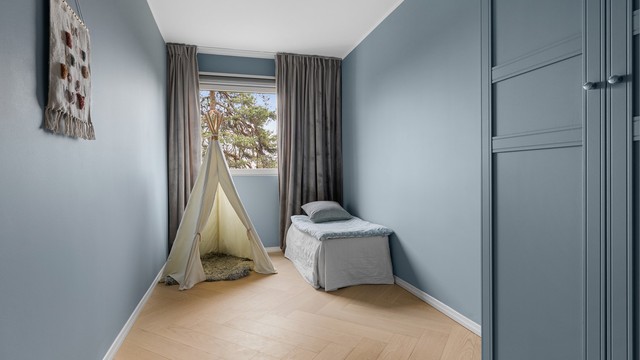 Det tredje soverommet egner seg godt som barnerom, gjesterom eller kontor, alt etter behov.