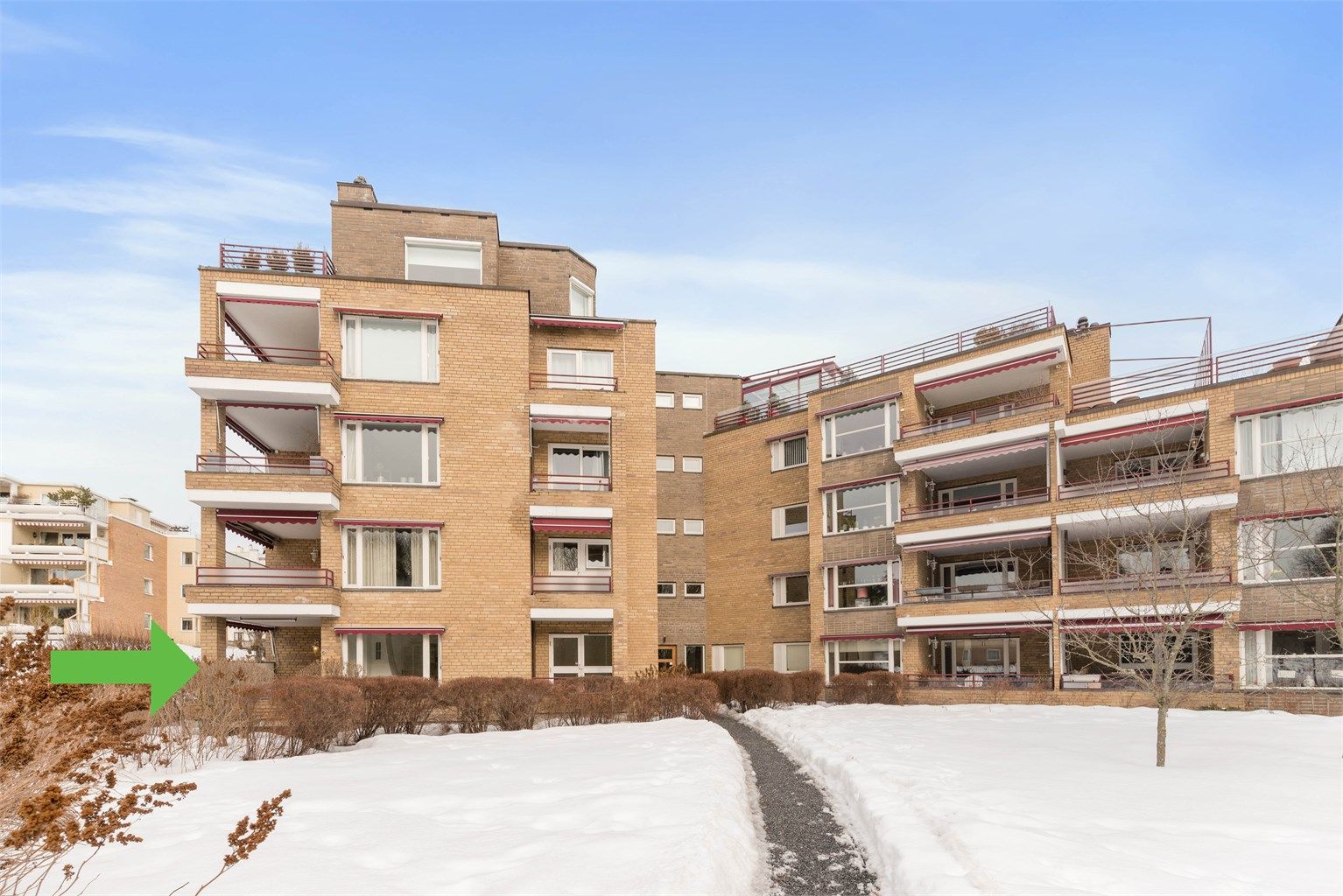 Velkommen til Fridtjof Nansens vei 24 C - Romslig og flott 4-roms med terrasse og garasjeplass. Ledig 01. juni 2026. Send e-post til: Oystein.Sannes@krogsveen.no ved interesse.