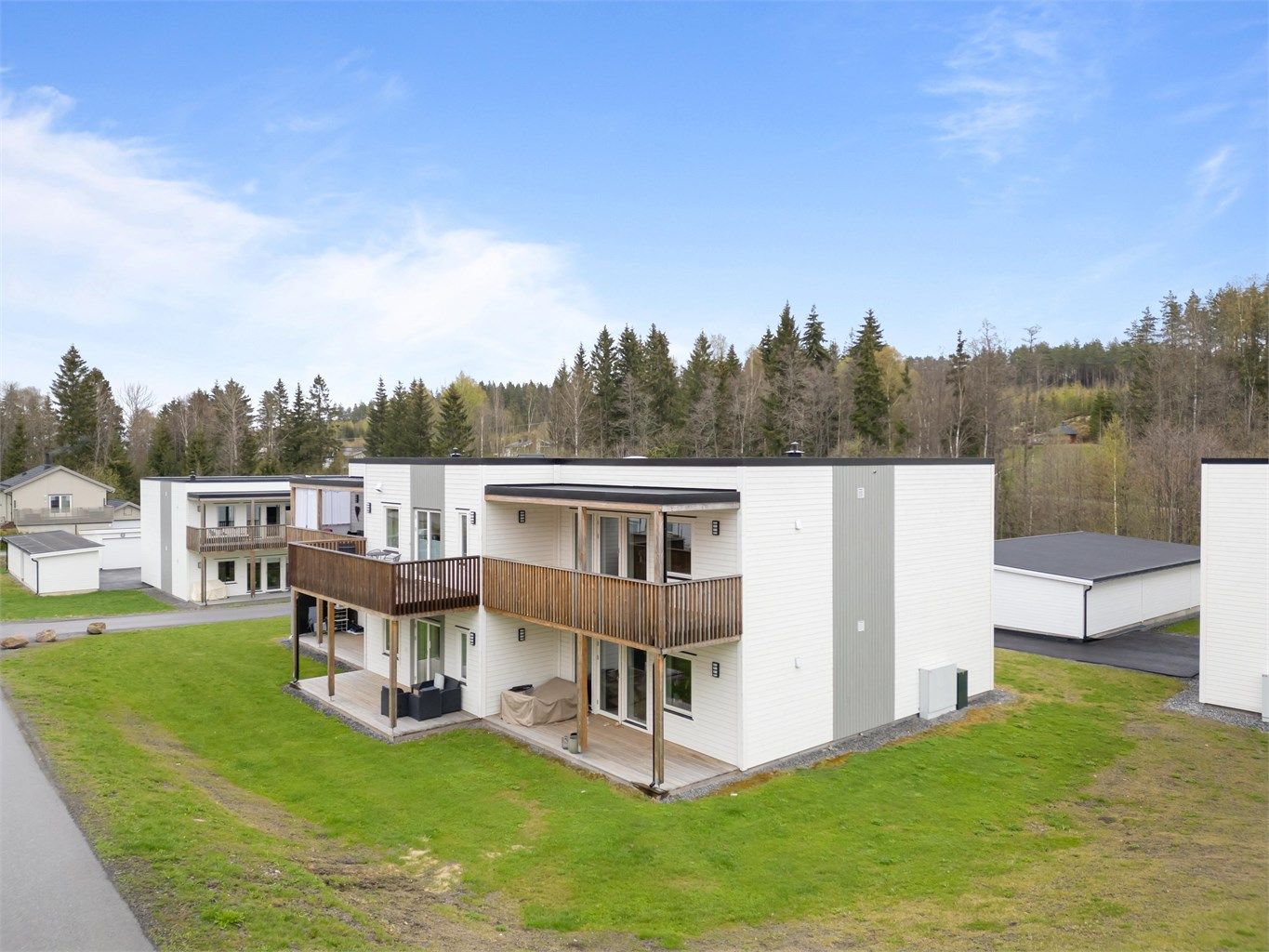 Eiendomsmegler Krogsveen avd. Årnes har gleden av å presentere Damlitoppen 26. 