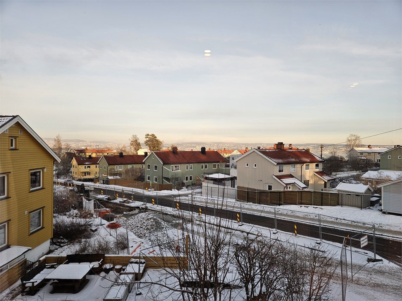 Utsikt fra kjøkkenet. (Selgers bilde) 
