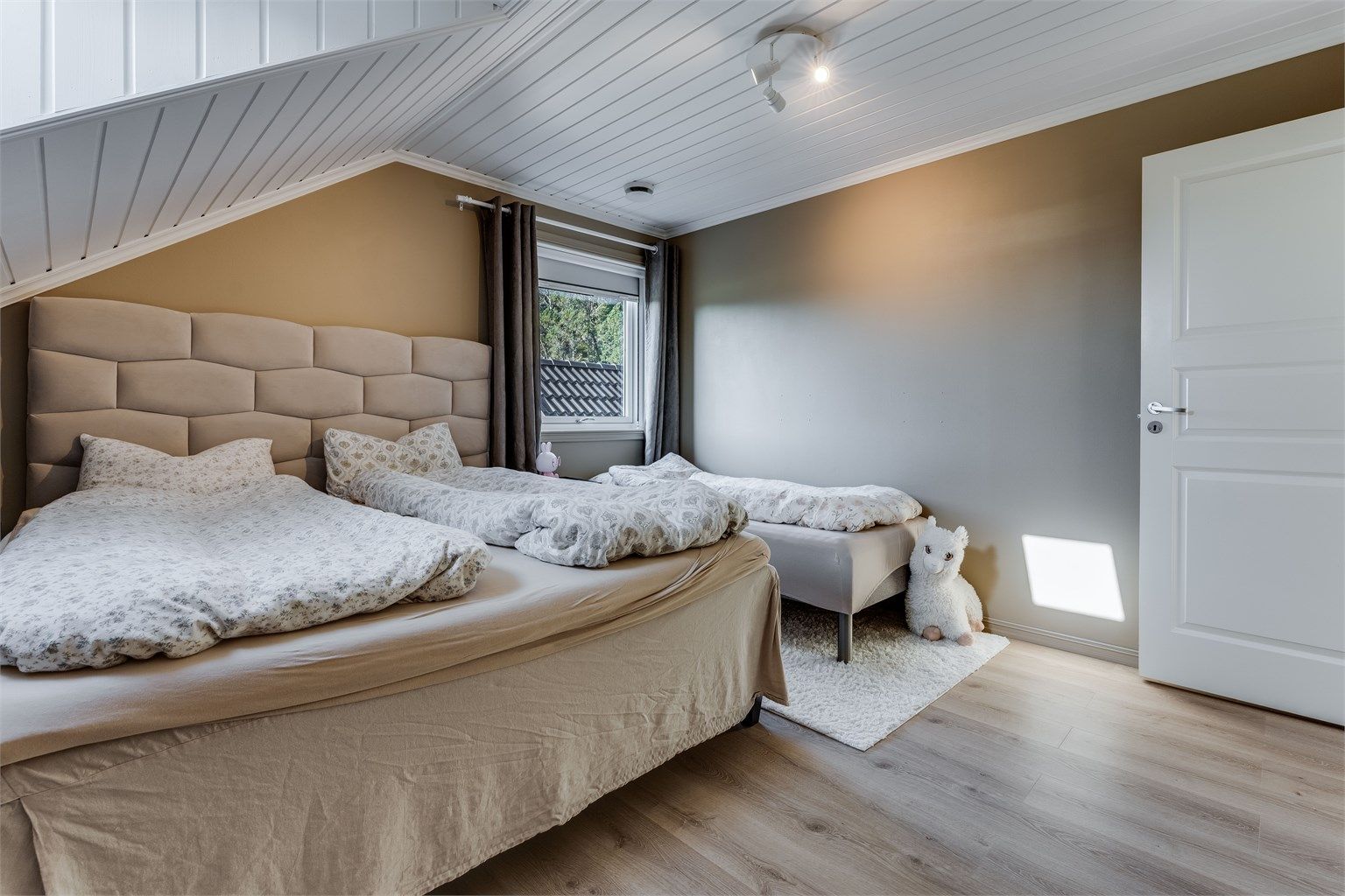 Soverom 1 på loft
