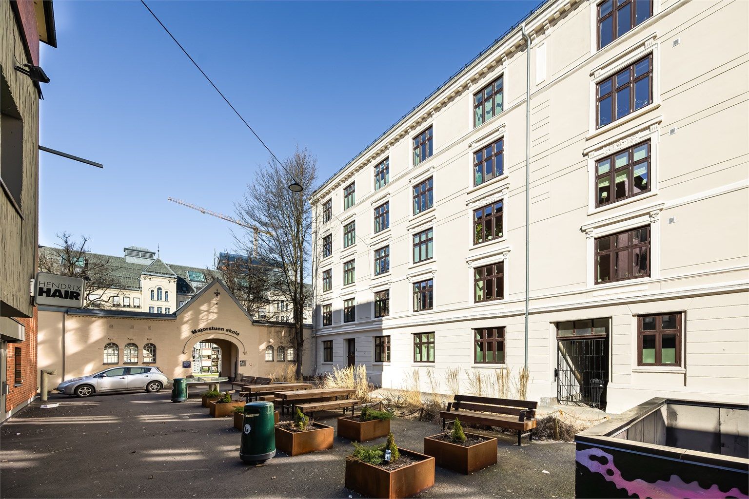 Innbydende fasade pusset opp i 2022.