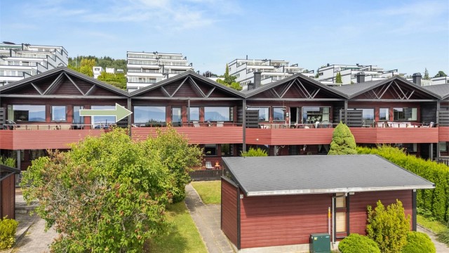Velkommen til Vekten 25D - Flott rekkehus med attraktiv beliggenhet i et veletablert og barnevennlig boligområde!