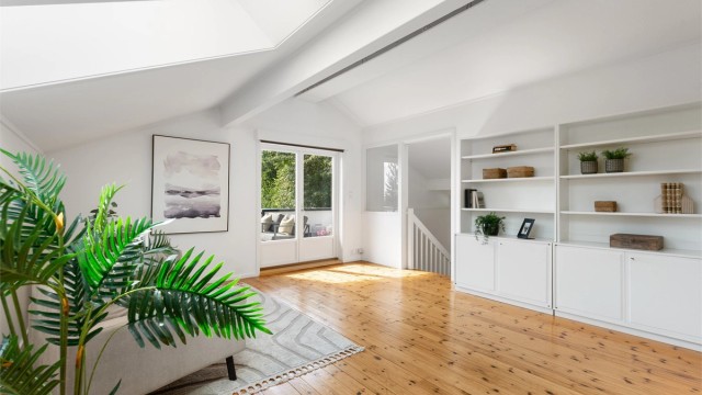 I øverste etasje har du en flott loftstue