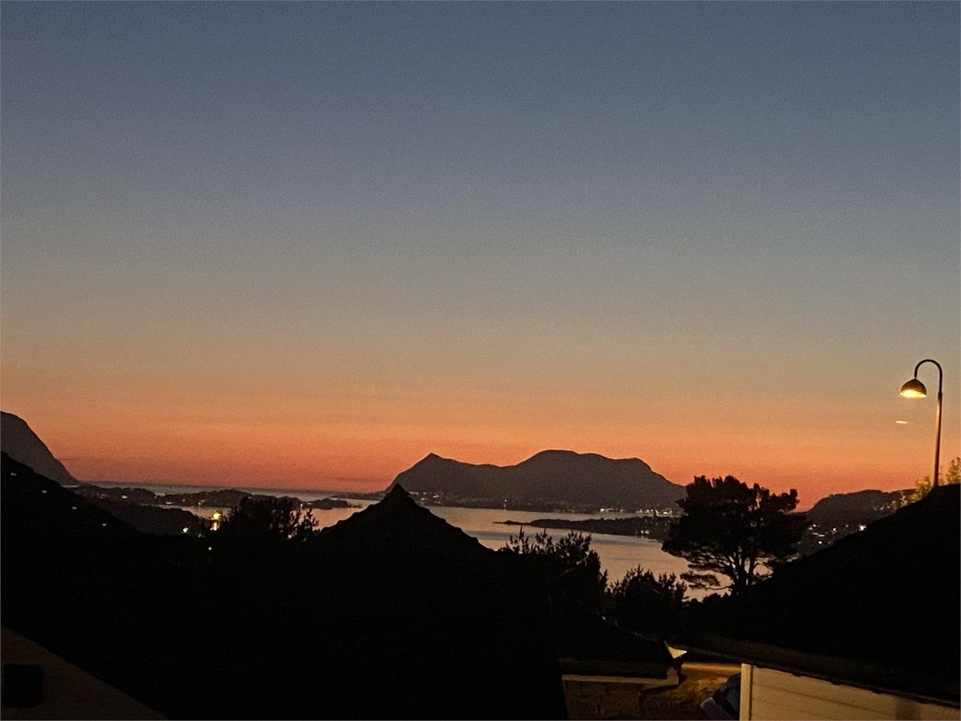 Nydelig solnedgang i vest - bilde tatt av selger