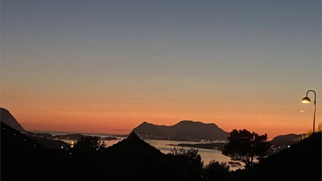Nydelig solnedgang i vest - bilde tatt av selger