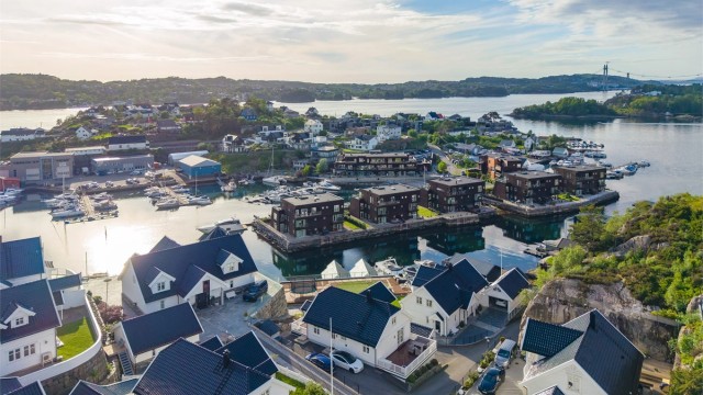 Her kan du realisere drømmen om livet ved sjøen i disse flotte maritime omgivelsene