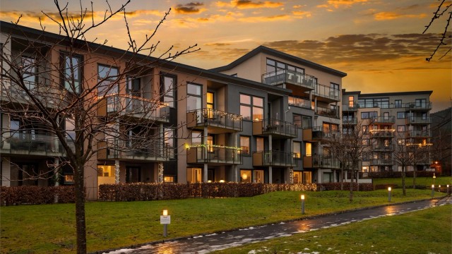 Velkommen til nydelige Shetlands-Larsens vei 19! Presenteres av Ingvar Nypan for Eiendomsmegler Krogsveen