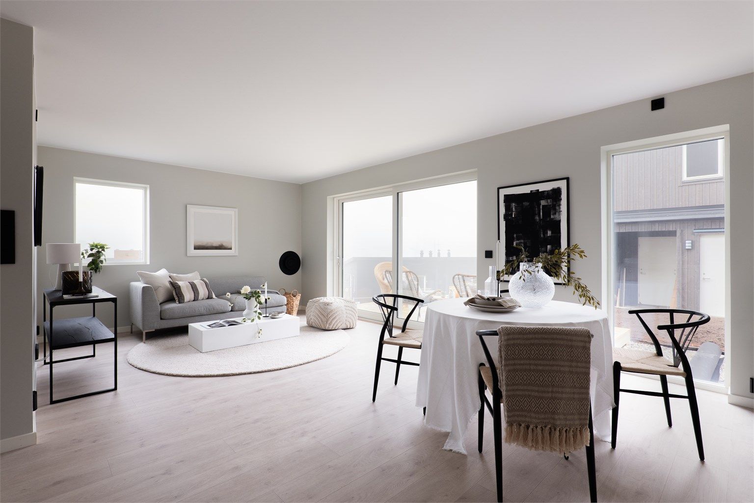 Velkommen til Holandsveien 37-75! Visningsleiligheten er ferdigstilt, kom gjerne på et uforpliktende besøk. 14 leiligheter er allerede solgt.