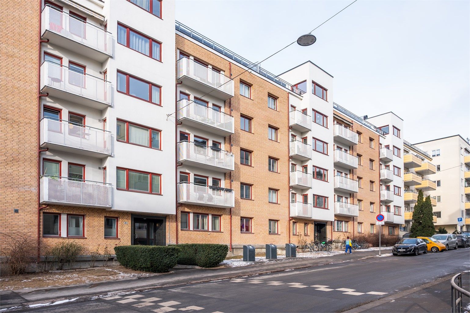 Her bor du i et rolig og attraktivt område med gangavstand til Frognerparken og Skarpsnoparken.