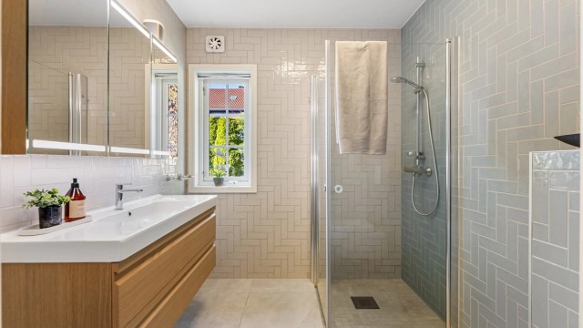 Flislagt baderom med gulvvarme fra 2020