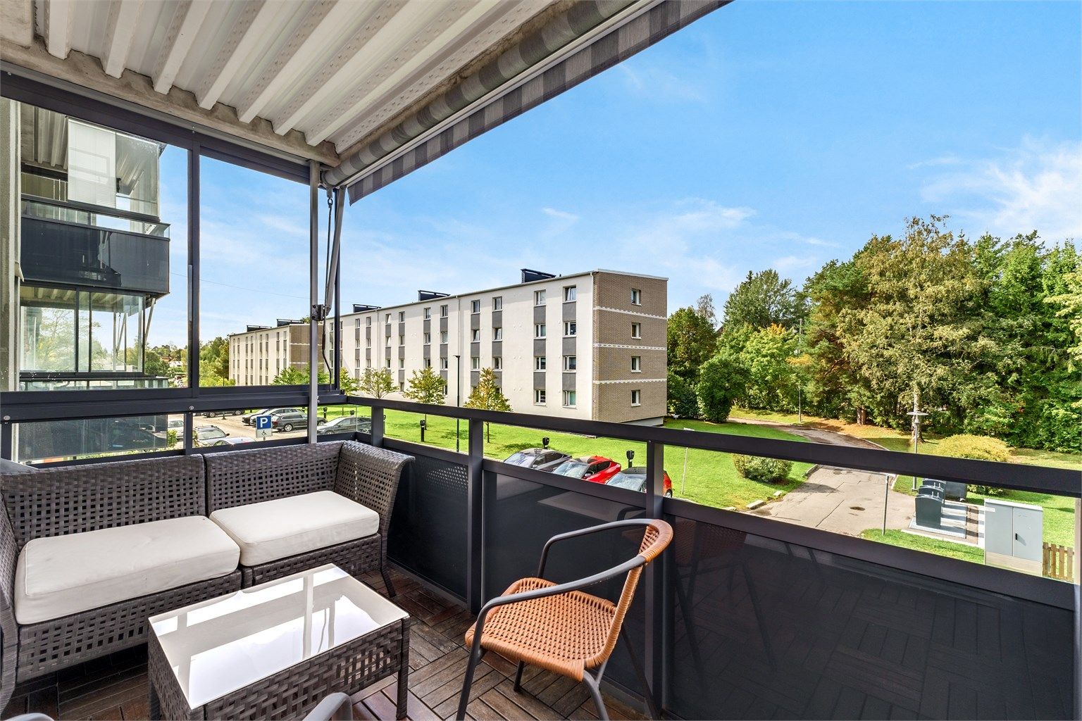 Velkommen til Libakkfaret 3A. Presentert av Hamdi Kaptan og Krogsveen