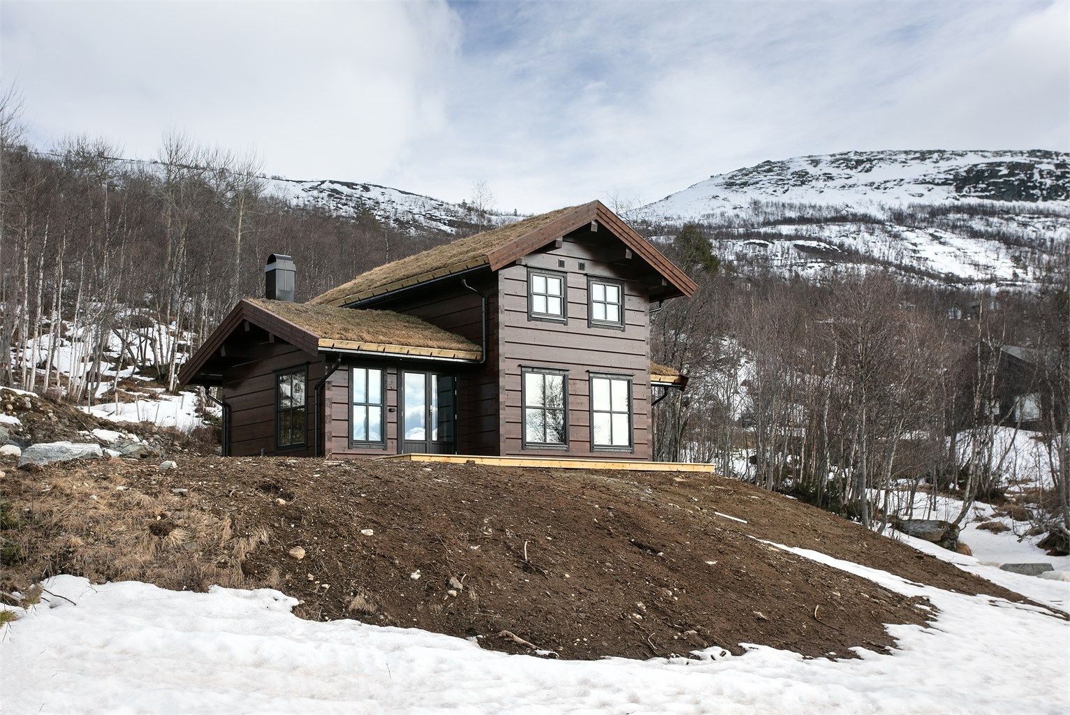 Velkommen til Liarbergvegen 67 presentert av Eiendomsmegler/Partner Harald Osdal