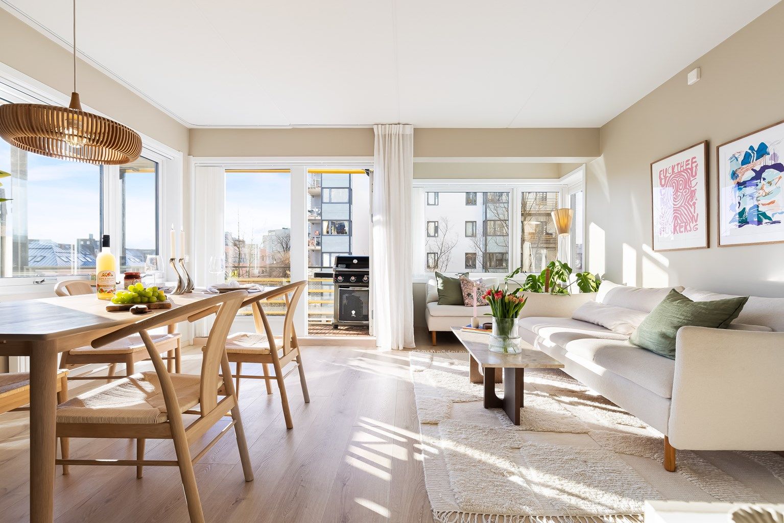 Velkommen til Stensberggata 10! Presentert av Sara Marie Zachariassen Østbye v/ Krogsveen Eiendomsmegling.