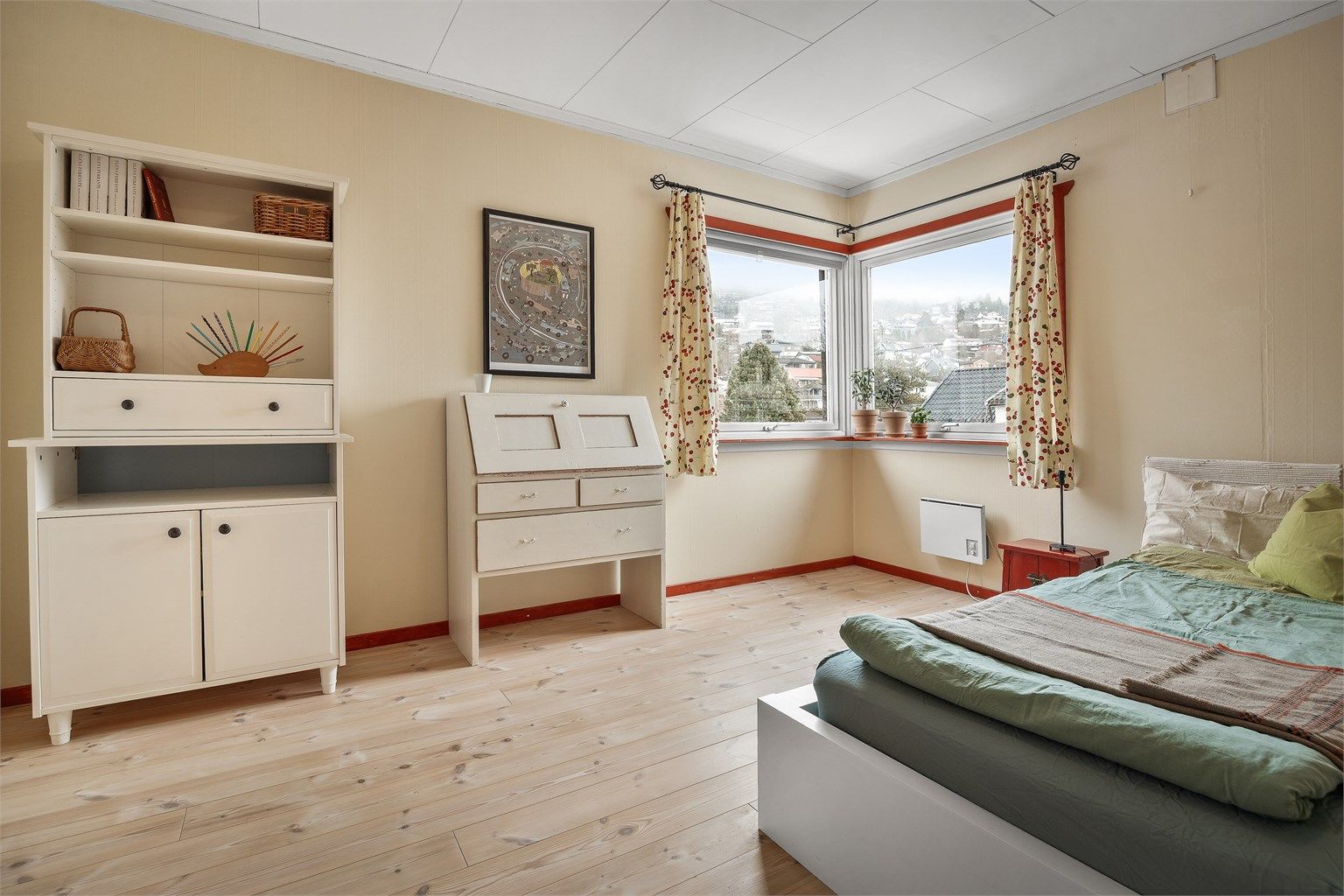 Soverom med dirkete tilgang til eget omkledningsrom