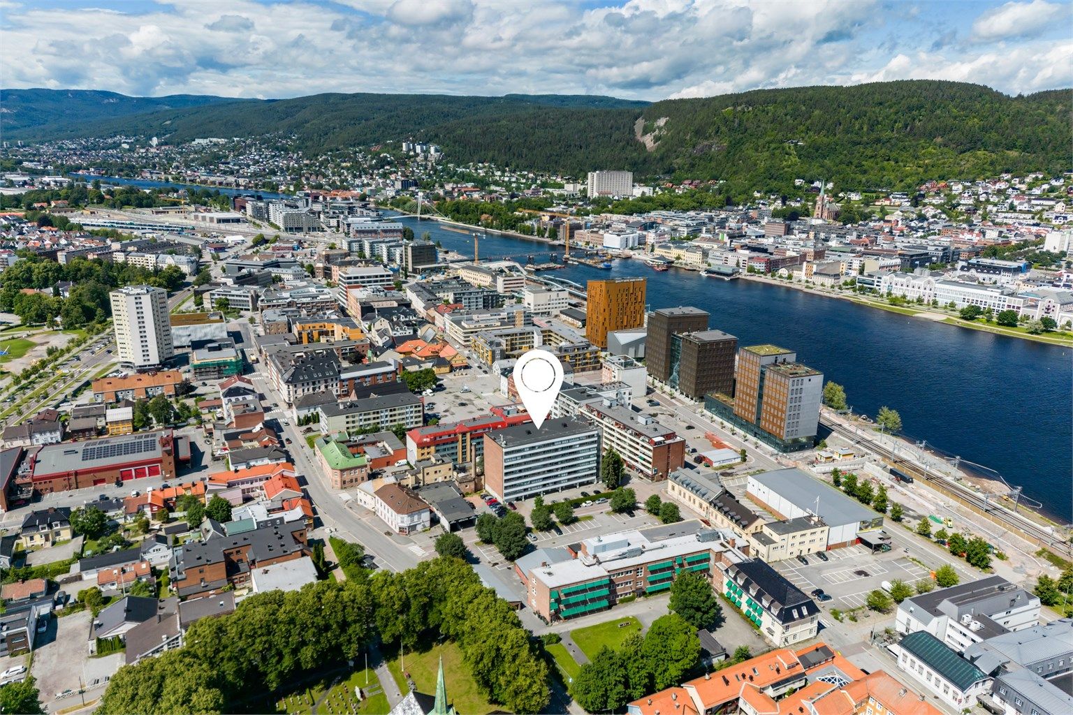 Praktisk og svært pendlervennlig leilighet med en sentral beliggenhet