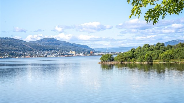 Utsikt over Drammensfjorden fra eiendommen.