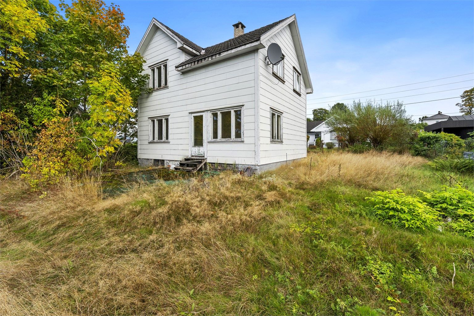 Renoveringsobjekt med eiertomt på 773 kvm i populært boligområde på Borgestad. Foto: A7 media 